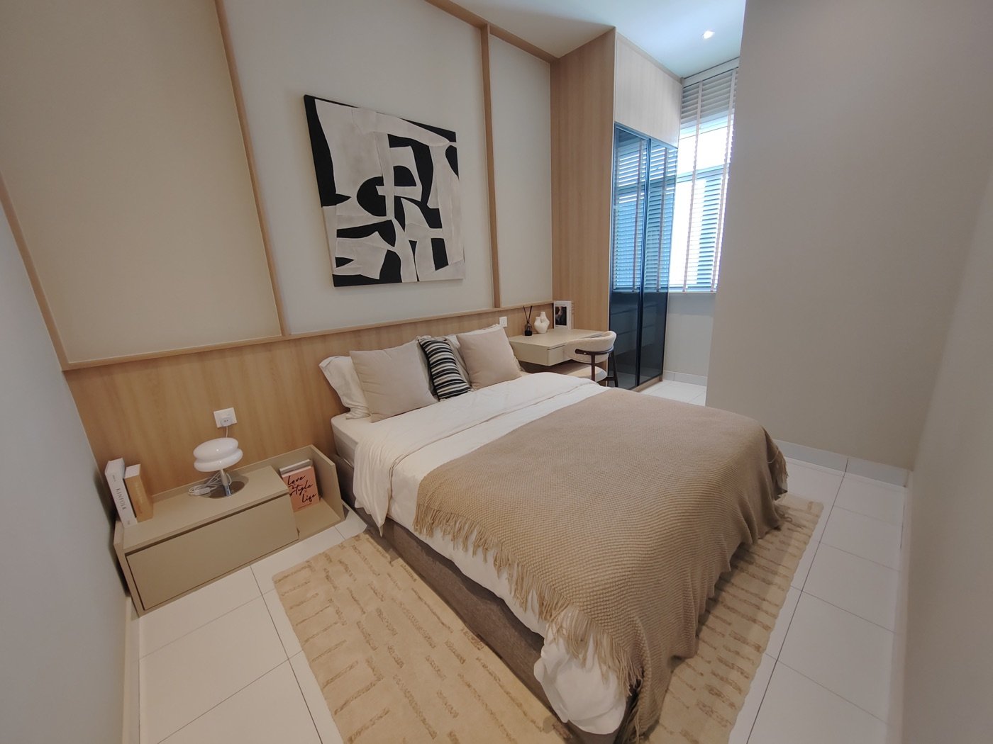 Foto rumah contoh Kamelia: bilik tidur tetamu di tingkat bawah