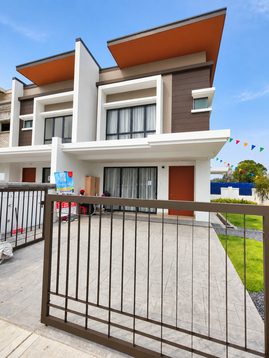 Fasad rumah contoh